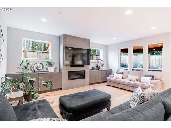 14044 SW WALNUT LN, Tigard, OR 97223