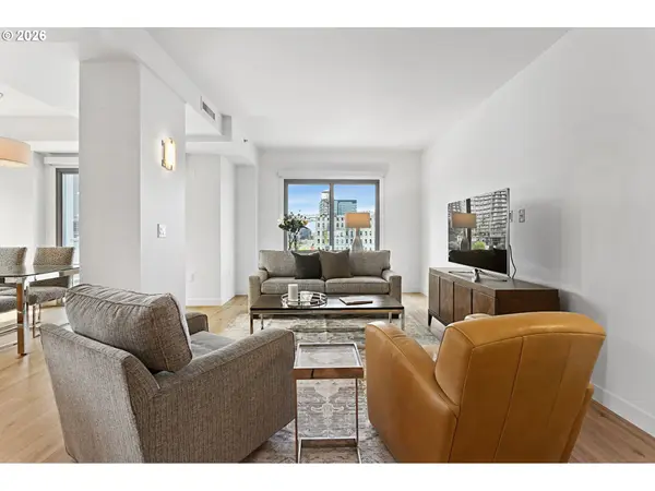 1310 NW NAITO PKWY #707, Portland, OR 97209