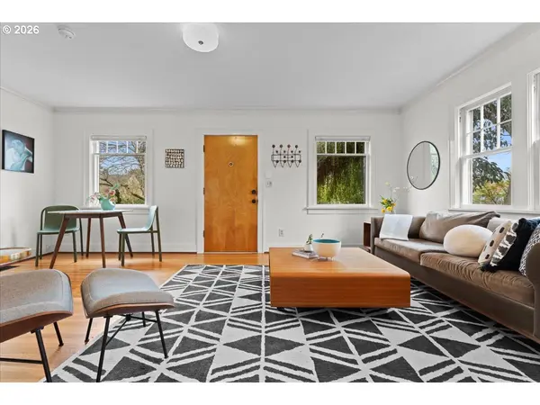 7916 N EMERALD AVE, Portland, OR 97217