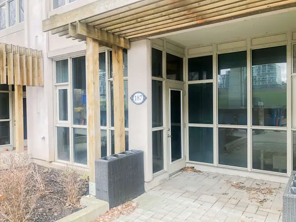 187 Fort York BLVD W #123, Toronto C01, ON M5V 0C2