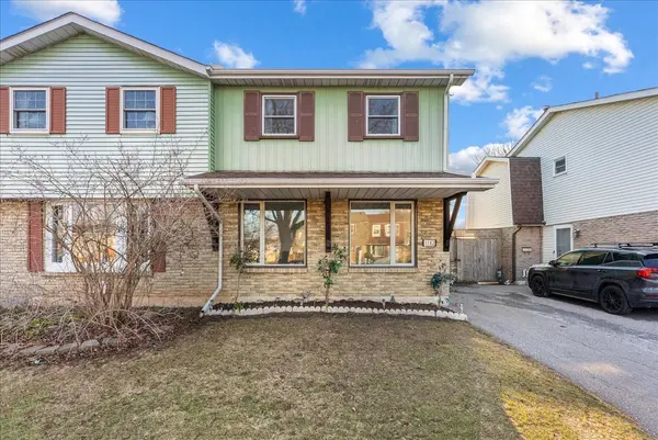 1182 Venus CRES, Oshawa, ON L1J 6E4