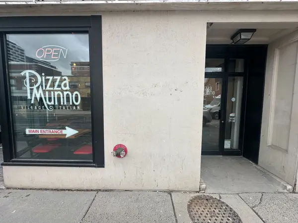 35 King ST E, Oshawa, ON L1H 1B2