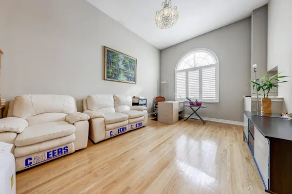 190 Harding BLVD W #84, Richmond Hill, ON L4C 0J9