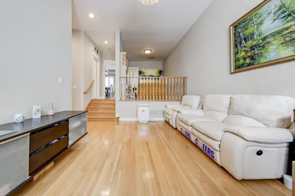 190 Harding BLVD W #84, Richmond Hill, ON L4C 0J9