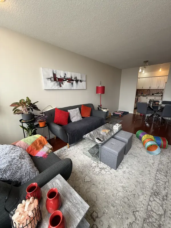 81 Townsgate DR #PH106 [ROOM], Vaughan, ON L4J 8E6