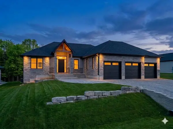 5 Jean Miller CT, Springwater, ON L9X 2B1