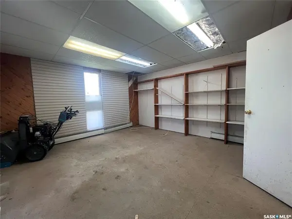 402 Hill AVENUE, Cut Knife, SK S9A 0N0