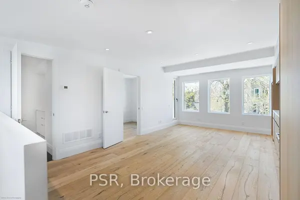 786 Ossington AVE #D, Toronto W02, ON M6G 3V1