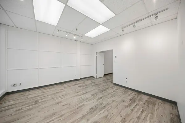 2140 Winston Park DR #28, Oakville, ON L6H 5W1