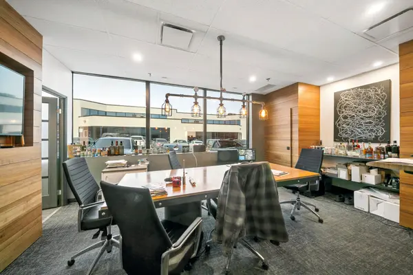 2140 Winston Park DR #8-12, Oakville, ON L6H 5W1