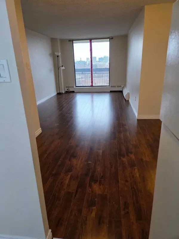 4645 Jane ST #819, Toronto W05, ON M3N 2K9