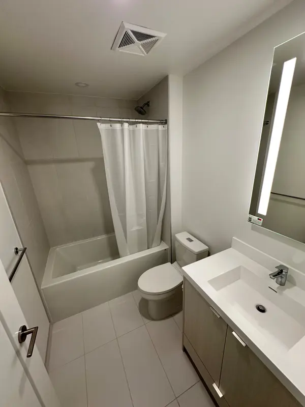 60 Central Park Roadway N/A #308, Toronto W08, ON M9A 0E6