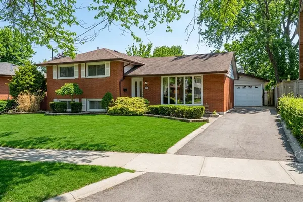 5376 Spruce AVE,  Burlington,  ON L7L 1N7