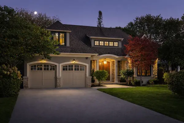 2442 Meadowood CRES, Oakville, ON L6L 1V6