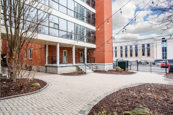 275 Queens AVE #105, London East, ON N6B 1X2