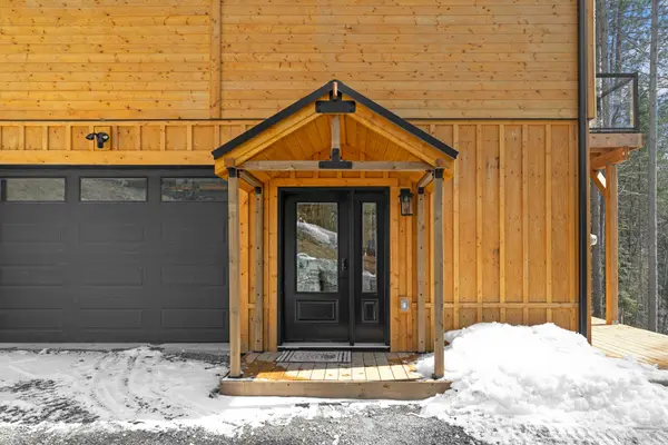 81 Balsam Chutes RD, Huntsville, ON P0B 1L0