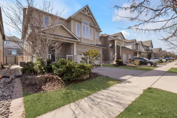 341 ZELLER DR, Kitchener, ON N2A 0B2