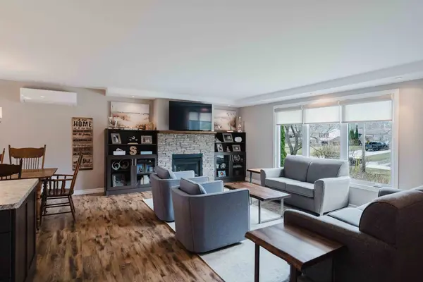 334 Tyendinaga DR, Saugeen Shores, ON N0H 2L0