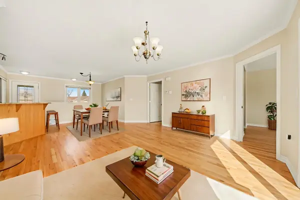 197 Oak Leaf Private, Stittsville - Munster - Richmond, ON K0A 2Z0