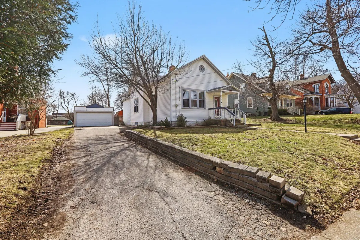 411 5th ST, City Of Manistee, MI 49660