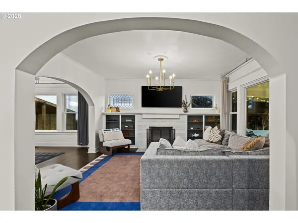 7123 SE RHONE ST, Portland, OR 97206