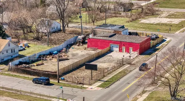 7647 Joy RD, Detroit, MI 48204