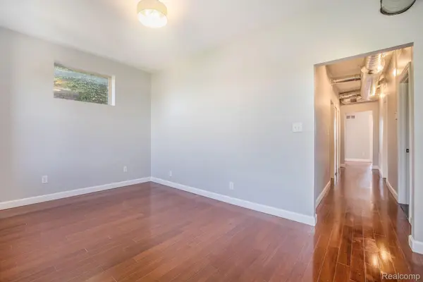 5764 Woodward AVE, Detroit, MI 48202