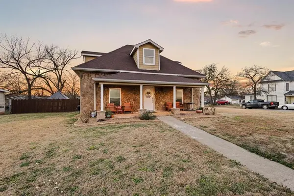 115 D Street, Whitesboro, TX 76273