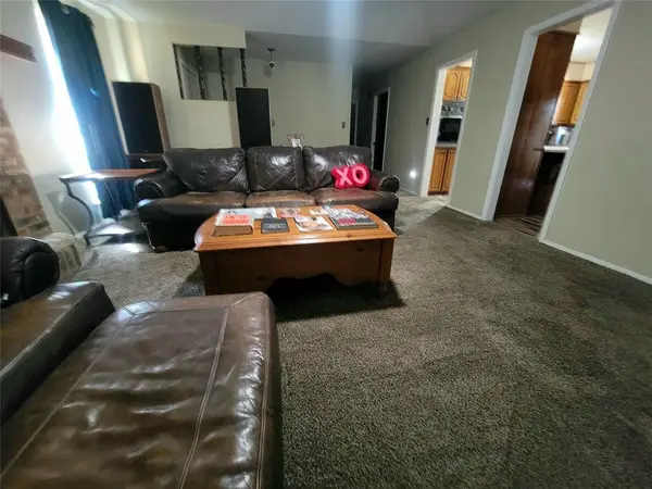 603 W 12th Street, Clarksville, TX 75426