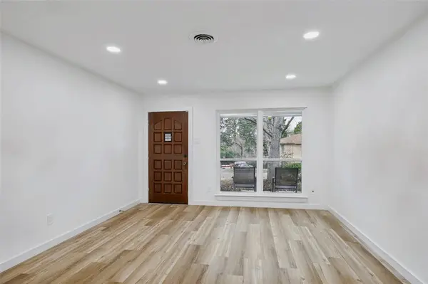 3216 Rock Bluff Drive, Dallas, TX 75227