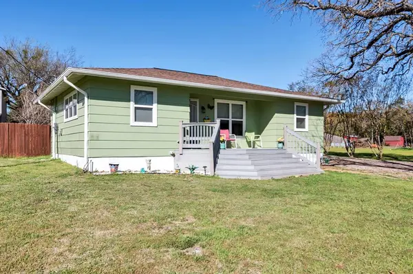 258 Pilot Point Street, Alvarado, TX 76009