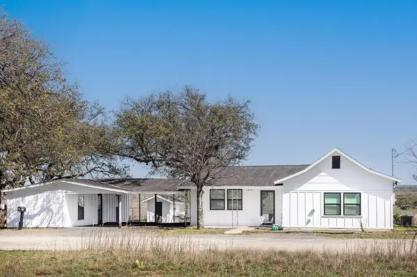 1815 S Oak Street, Brady, TX 76825