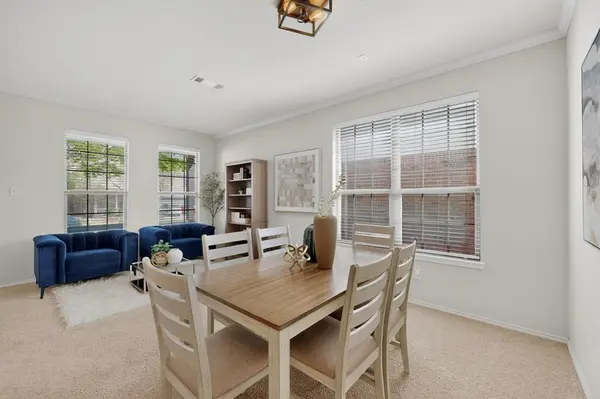 9009 Golden Sunset Trail, Fort Worth, TX 76244