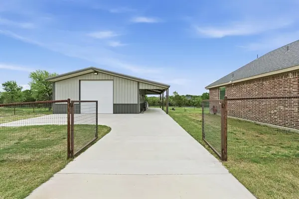1052 Winecup Lane, Weatherford, TX 76085