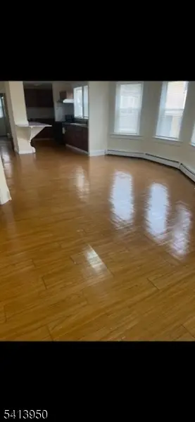 10 New St, Dover Town, NJ 07801