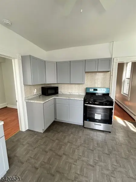 222 Inslee Pl #2, Elizabeth City, NJ 07206