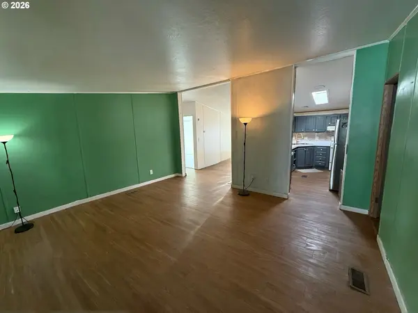 23200 NE Sandy BLVD #52, Wood Village, OR 97060