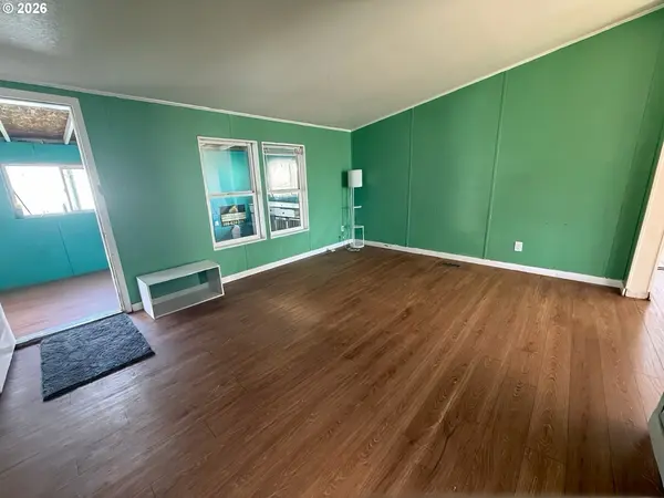 23200 NE Sandy BLVD #52, Wood Village, OR 97060