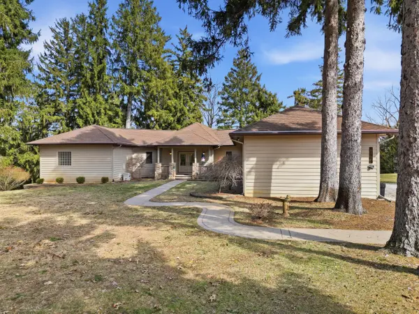 6150 Willow RD, West Bloomfield Twp, MI 48324