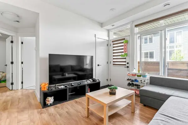 110 Savanna WALK NE, Calgary, AB T3J 0Y2