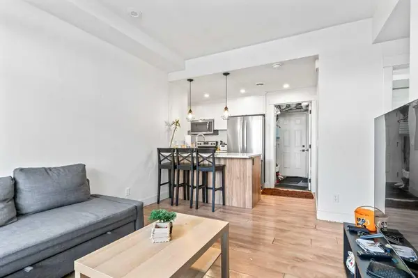 110 Savanna WALK NE, Calgary, AB T3J 0Y2