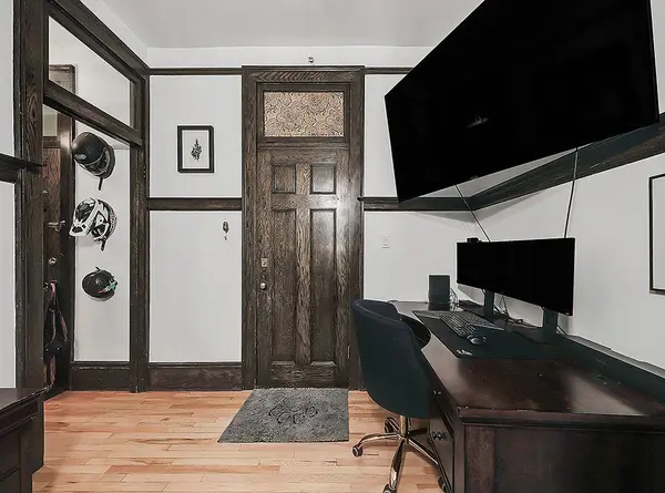 804 18 AVE SW #100, Calgary, AB T2T 0G8