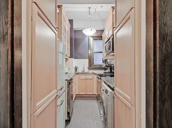 804 18 AVE SW #100, Calgary, AB T2T 0G8