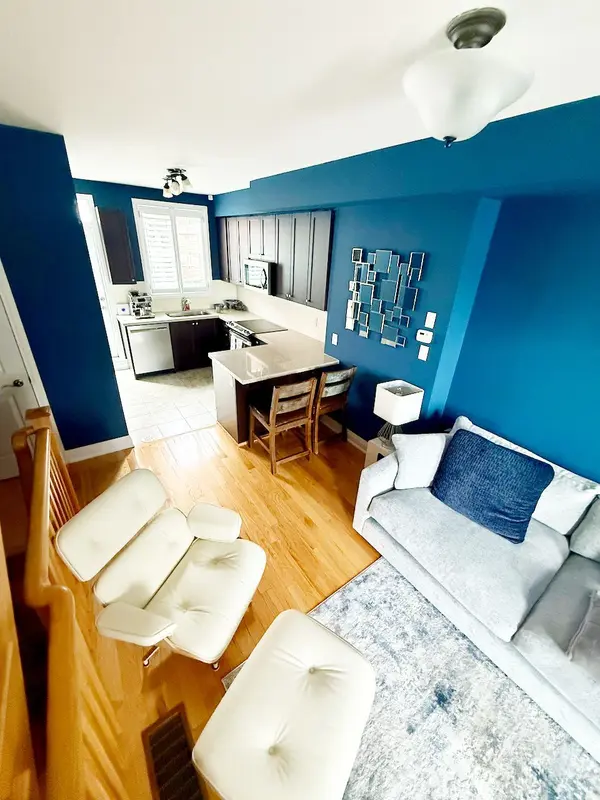 38 Raffeix LN, Toronto C08, ON M5A 0G5