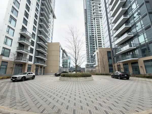 60 Ann O'Reilly RD #760, Toronto C15, ON M2J 0C8