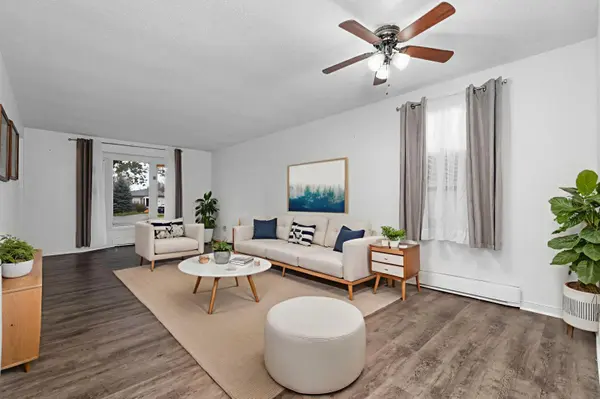 8 Maple Leaf TER, Innisfil, ON L0L 1L0