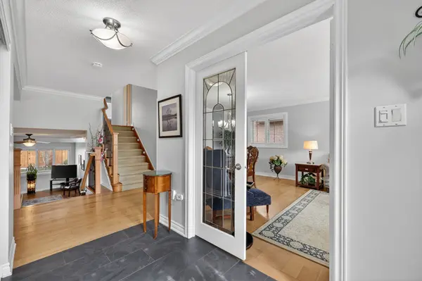 4 Darling CRES, New Tecumseth, ON L9R 1P4