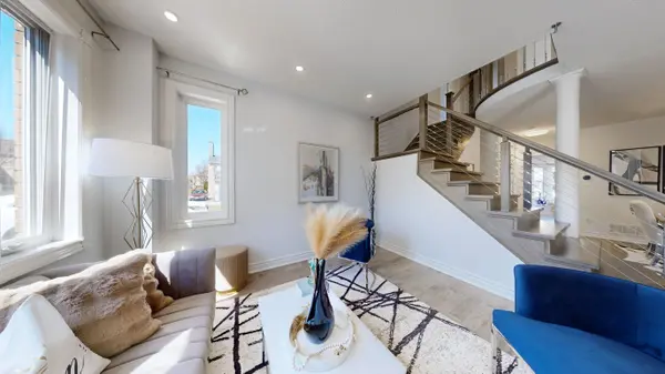 3 Manorwood DR, Markham, ON L6C 2S9