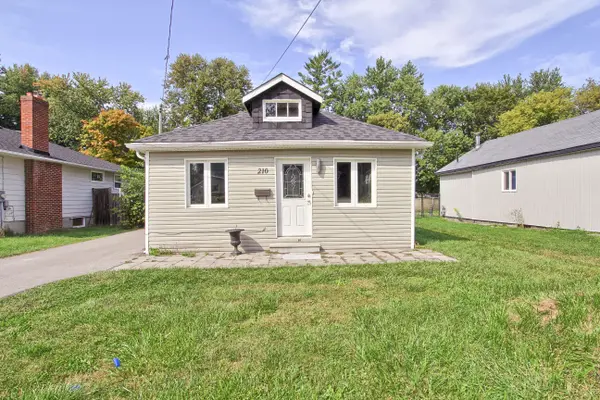 210 Bayview AVE, Georgina, ON L4P 2T2