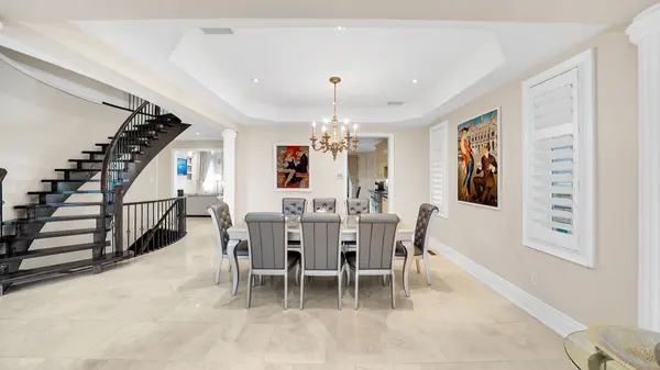 328 St. Urbain DR, Vaughan, ON L4H 0M3